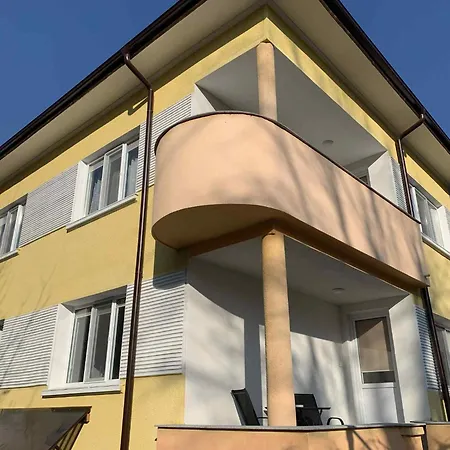 пътепис 度假居 *